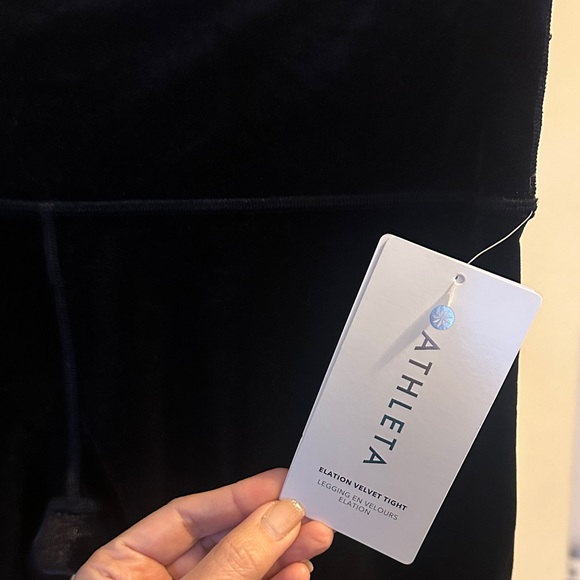 Athleta Women's Black Elation Velvet Tight Joggers brand new - Picture 2 of 5